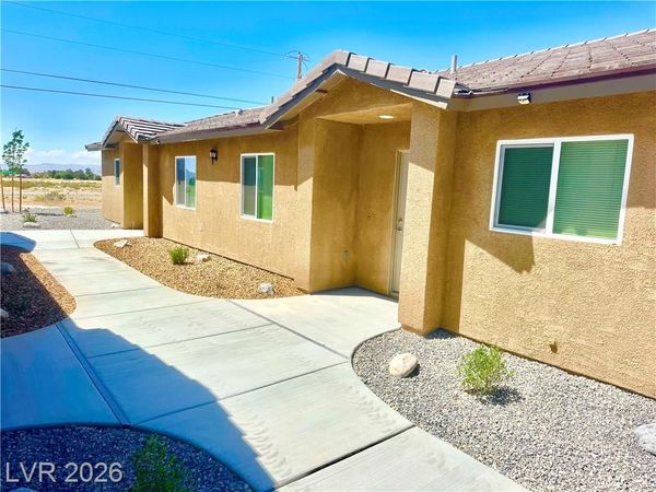 1080 S Potro Avenue , Unit 2, Pahrump, NV 89048
