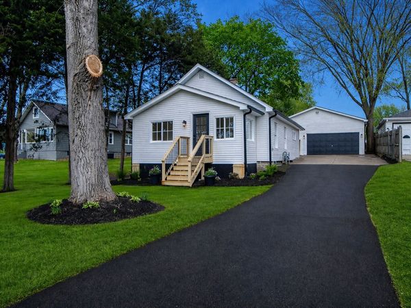 1008 S Lincoln Avenue, Aurora, IL 60505