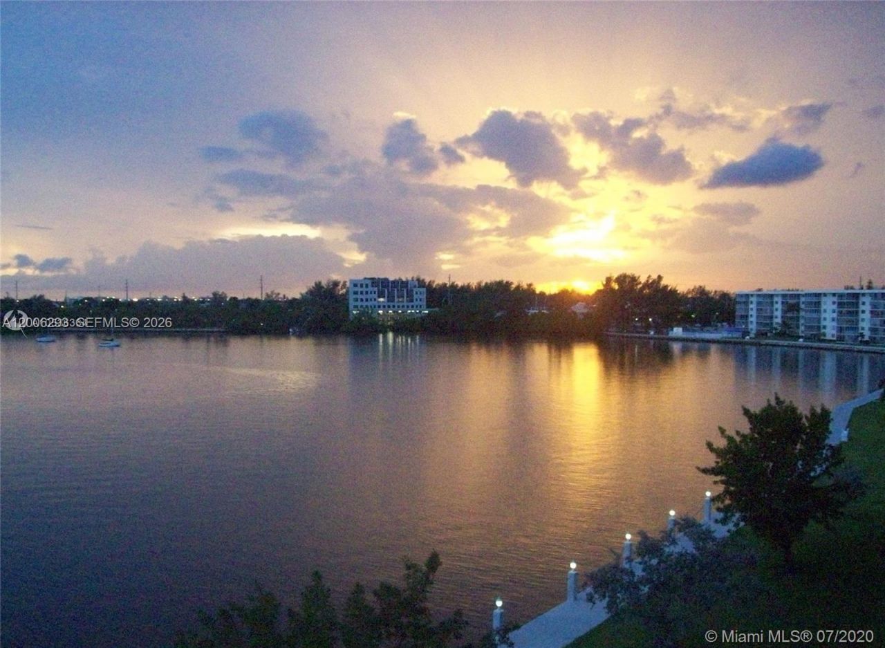 3000 Marcos Dr, Unit P609, Aventura, FL 33160 Photo