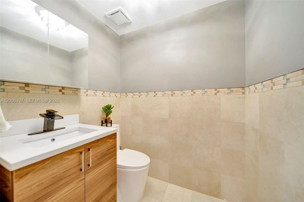 6051 N Ocean Dr, Unit 603, Hollywood, FL 33019 Photo