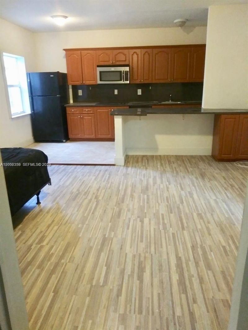 7920 Harding Ave , Unit 10, Miami Beach, FL 33141 Photo
