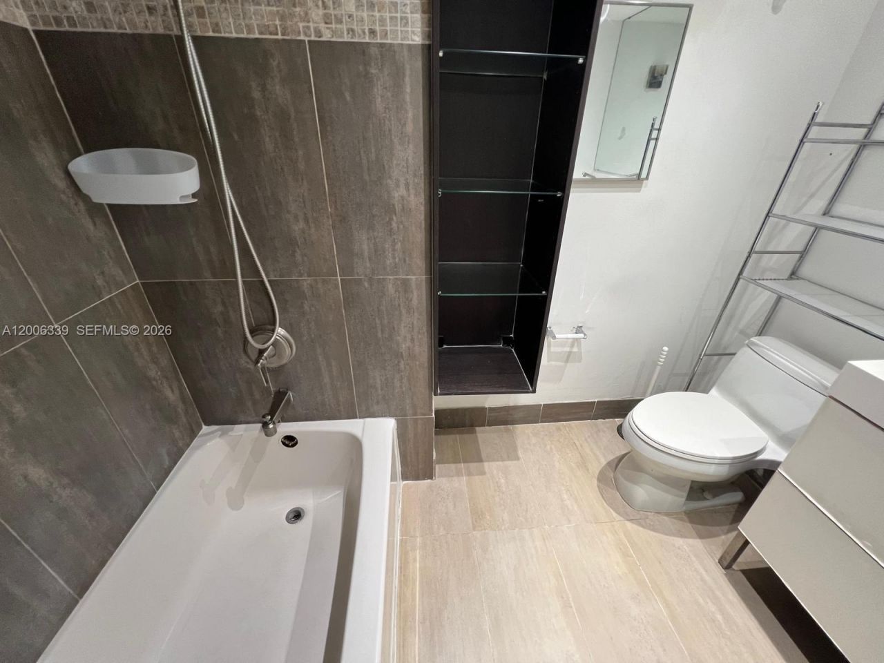 9715 Fontainebleau Blvd, Unit E308, Miami, FL 33172 Photo