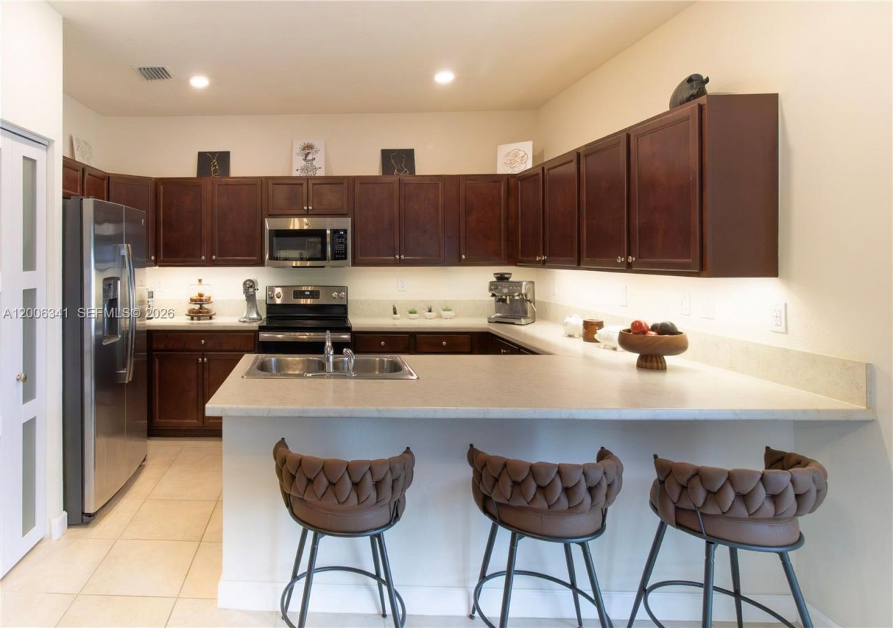 3280 W 92nd Pl, Hialeah, FL 33018 Photo