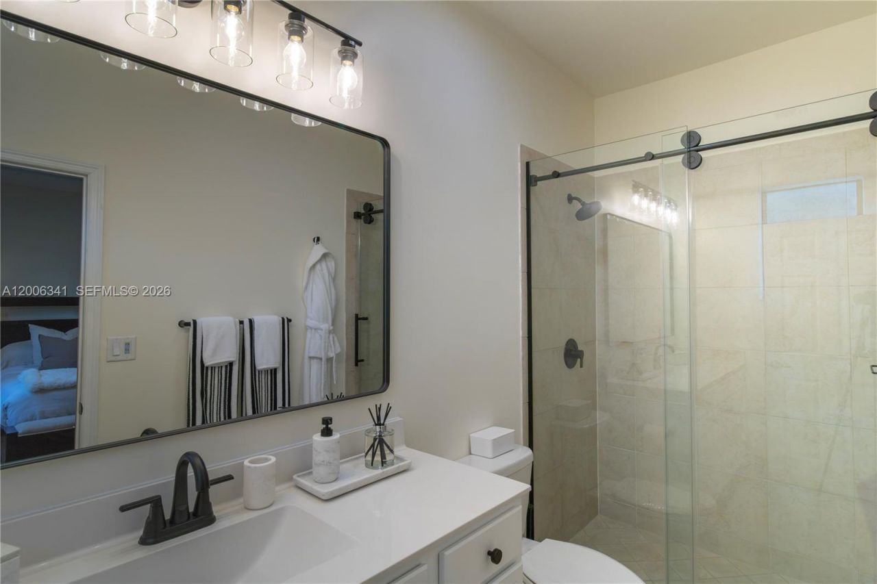 3280 W 92nd Pl, Hialeah, FL 33018 Photo