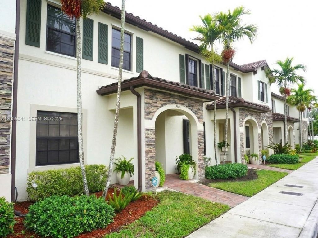 3280 W 92nd Pl, Hialeah, FL 33018 Photo