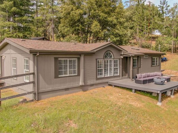 5695 Old Emigrant Trl, Mountain Ranch, CA 95246