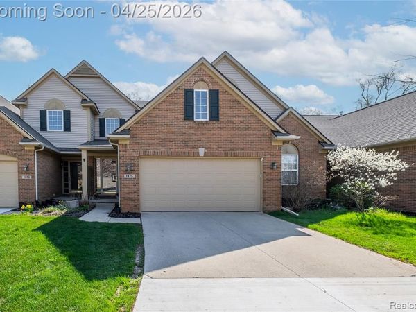 1375 Waverly Drive , White Lake Twp, MI 48386