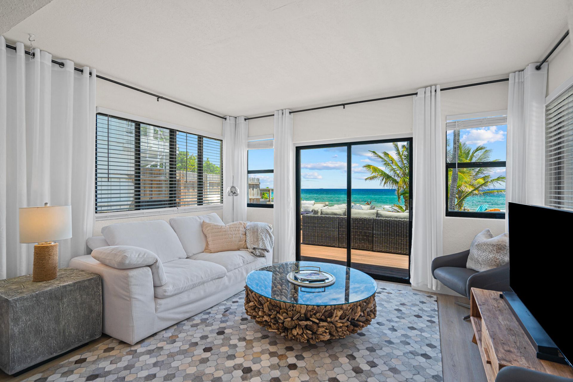 2330 N Ocean Boulevard, Boca Raton, FL 33431 Photo