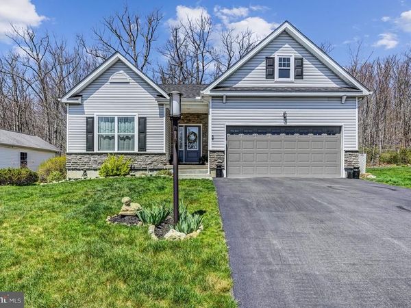 642 W OAK LANE, WHITE HAVEN, PA 18661