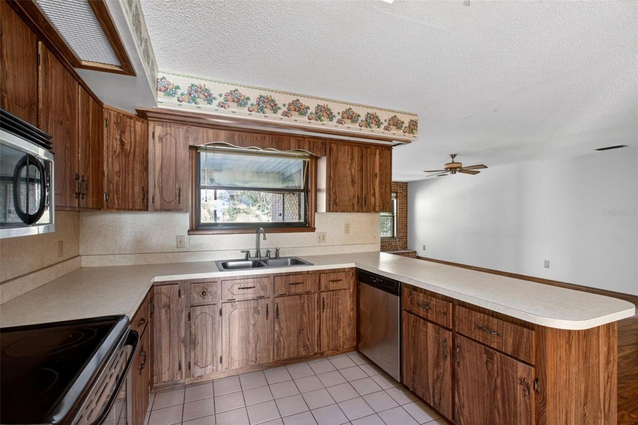 1620 Timbercrest Drive, Deltona, FL 32738 Photo