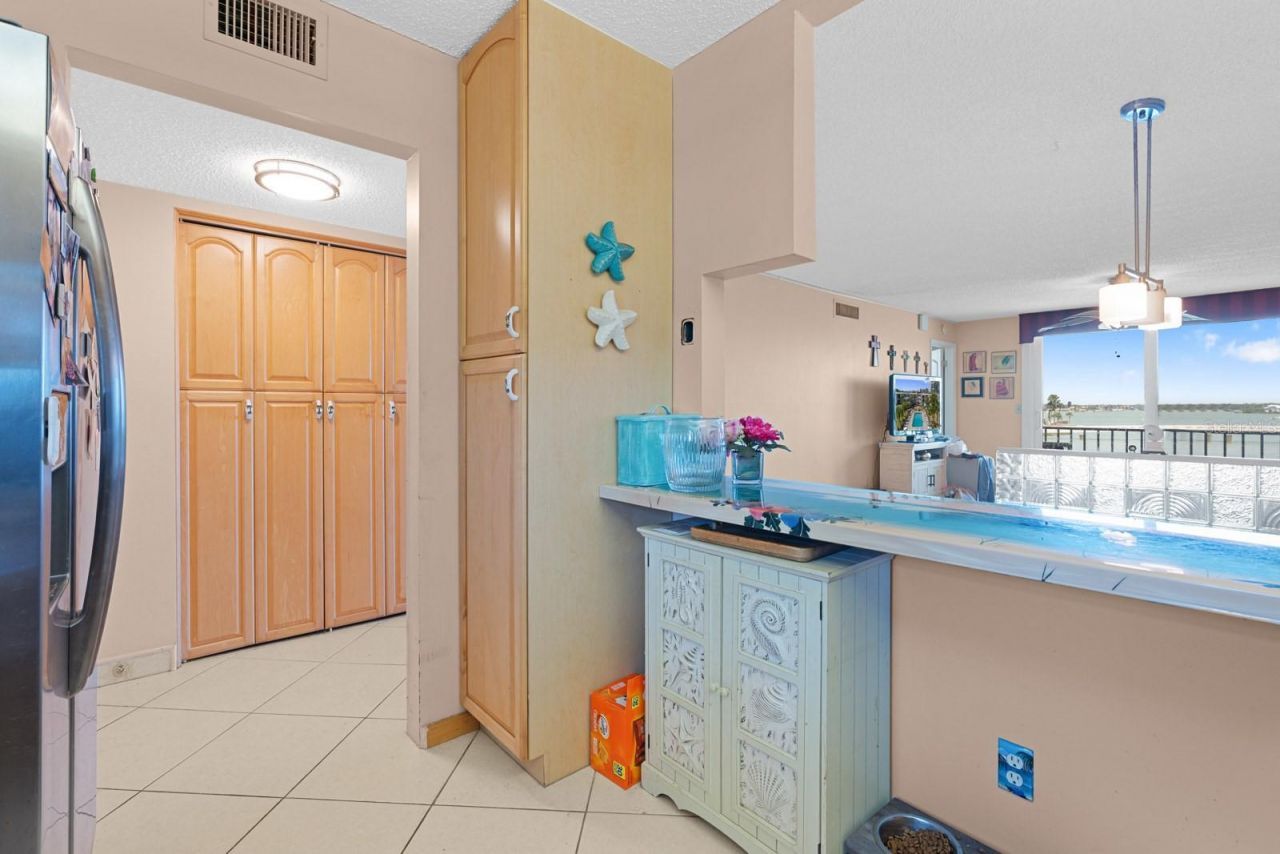 7401 Bay Island Drive S, Unit 337, South Pasadena, FL 33707 Photo