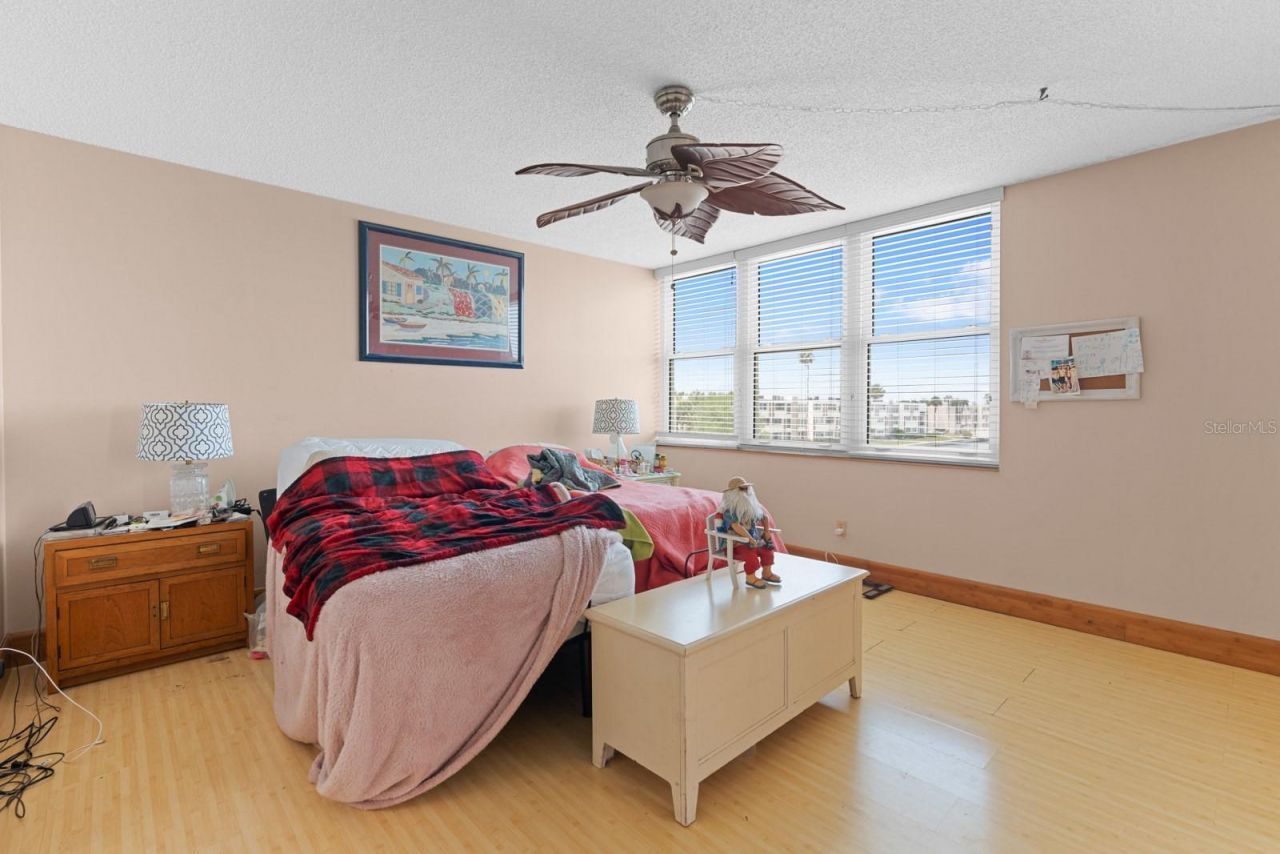 7401 Bay Island Drive S, Unit 337, South Pasadena, FL 33707 Photo