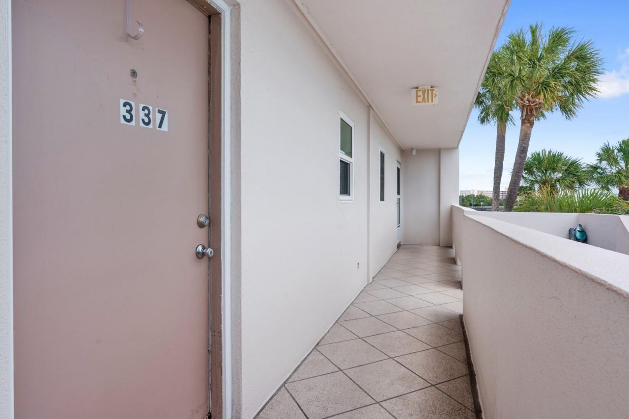7401 Bay Island Drive S, Unit 337, South Pasadena, FL 33707 Photo