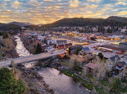 10017 East River Street, Truckee, CA 96161 Photo