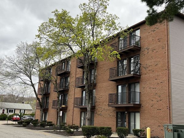 327 Plantation Street, Unit 312, Worcester, MA 01604