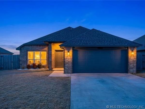 10914 S 274th East Avenue , Coweta, OK 74429