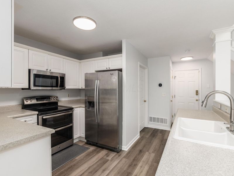 1134 Sanctuary Place, Unit 6, Gahanna, OH 43230 Photo 11