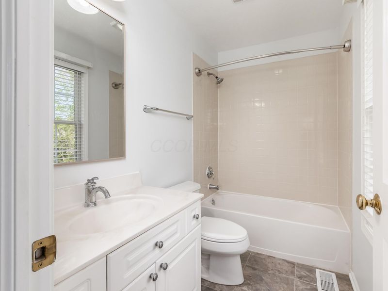 1134 Sanctuary Place, Unit 6, Gahanna, OH 43230 Photo 29