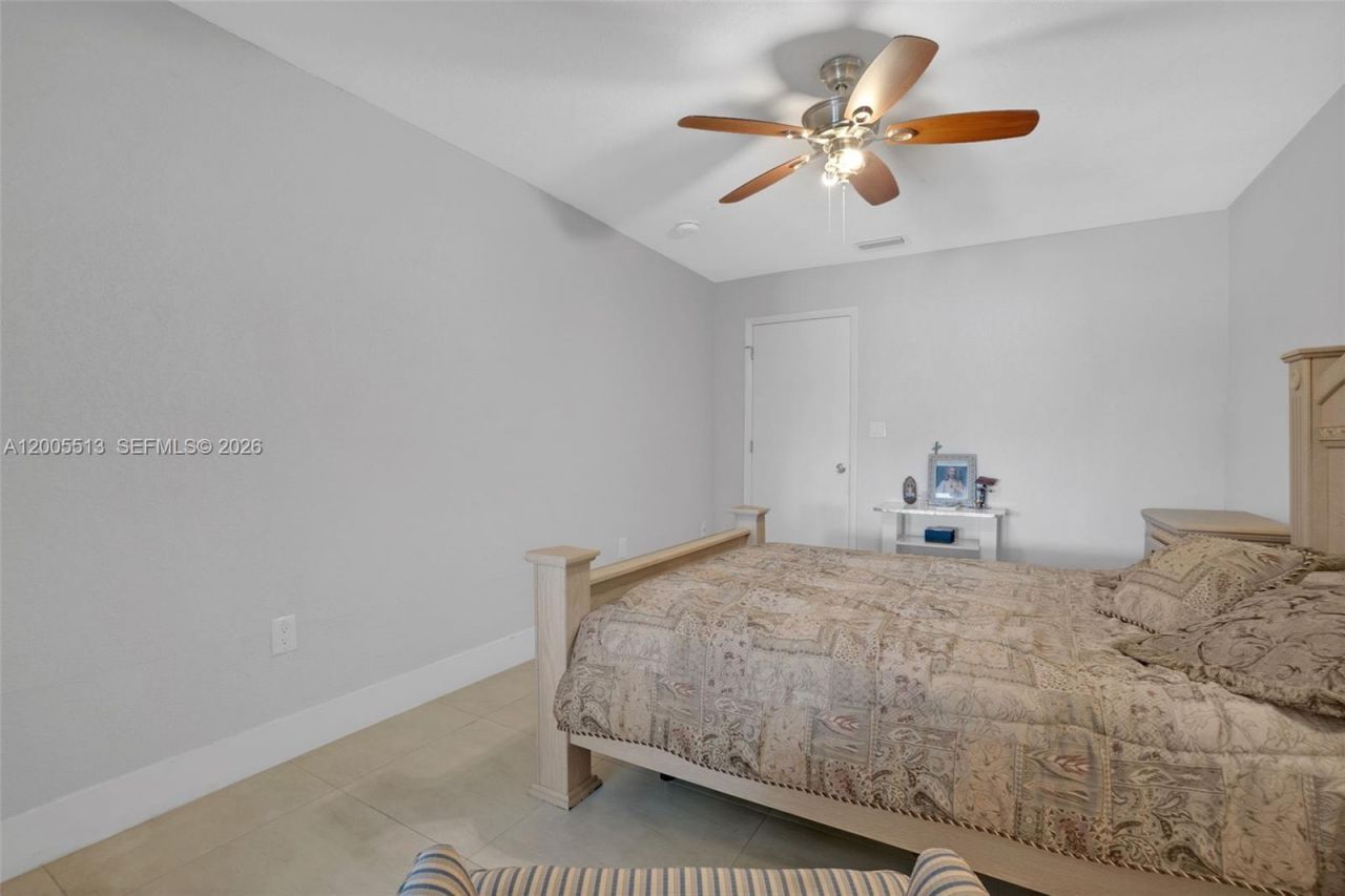 862 W 79th St , Hialeah, FL 33014 Photo