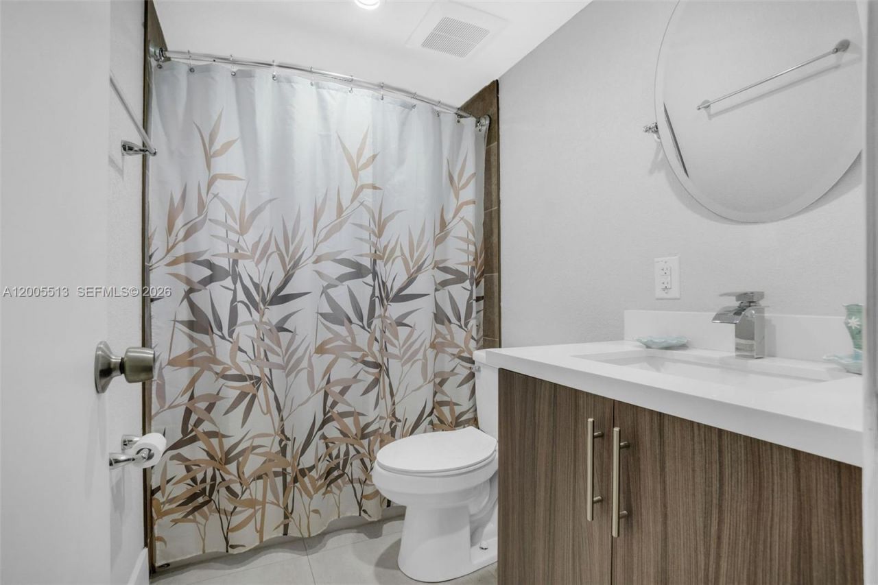 862 W 79th St , Hialeah, FL 33014 Photo