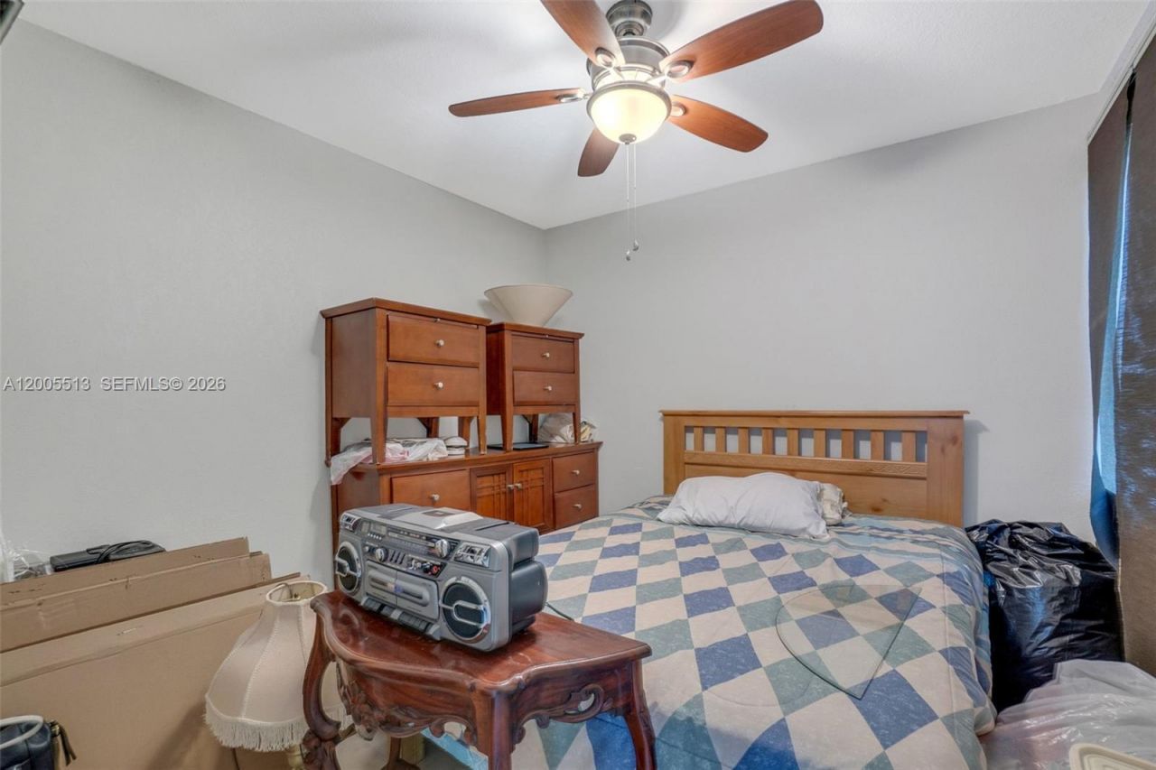 862 W 79th St , Hialeah, FL 33014 Photo