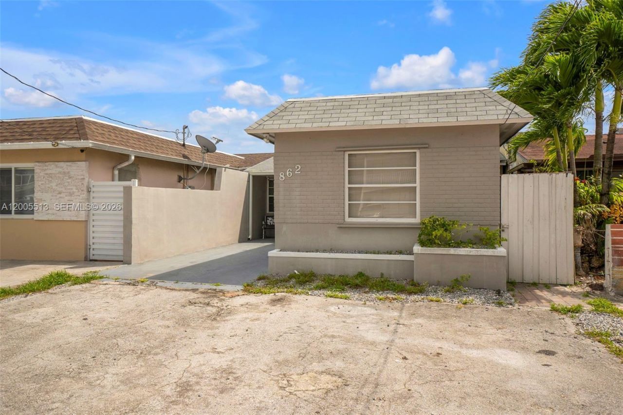 862 W 79th St , Hialeah, FL 33014 Photo