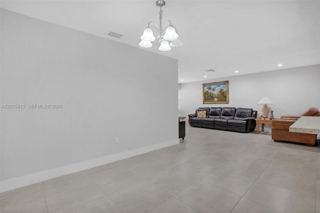 862 W 79th St , Hialeah, FL 33014 Photo