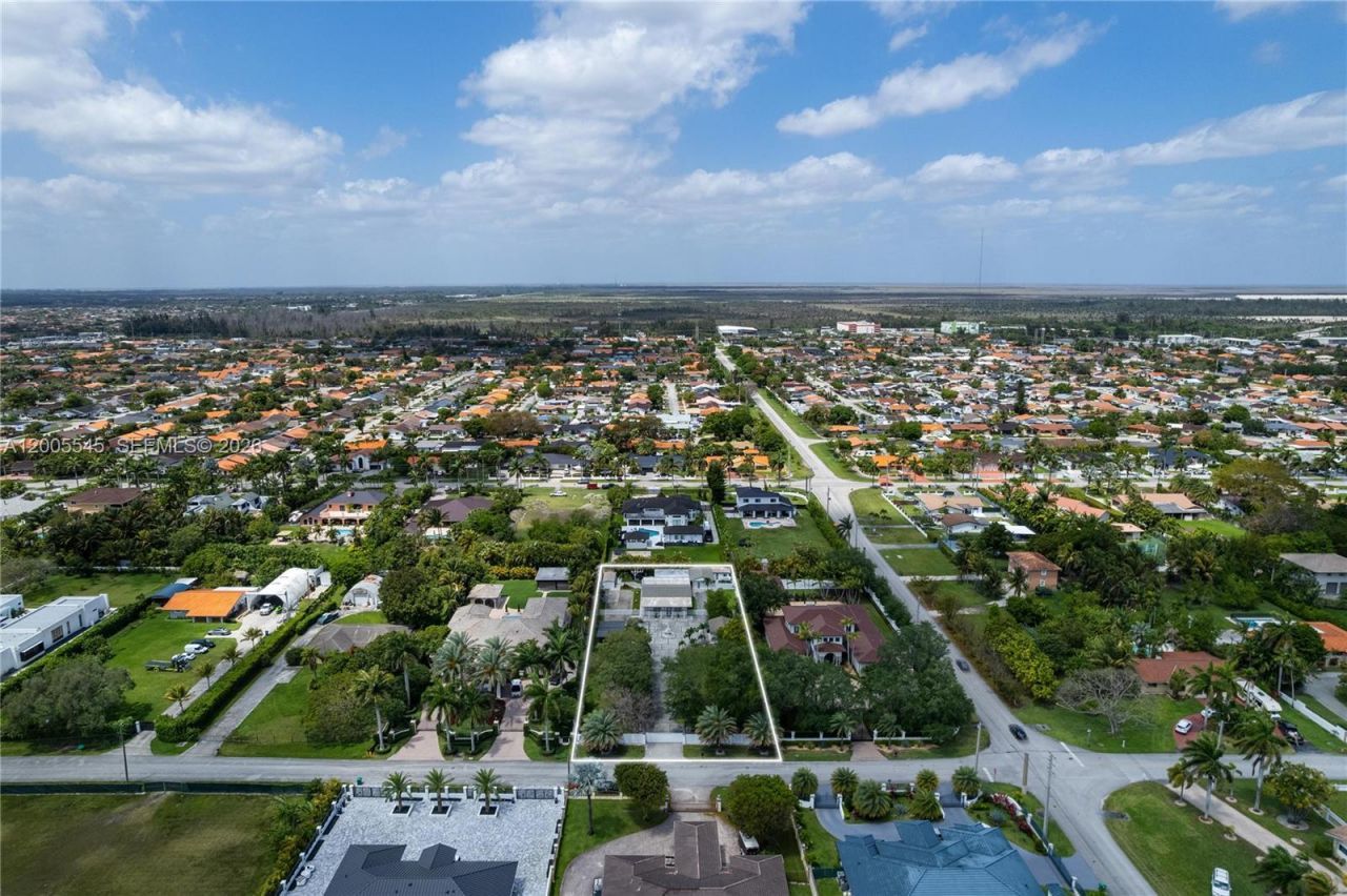 150 NW 130th Ave, Miami, FL 33182 Photo
