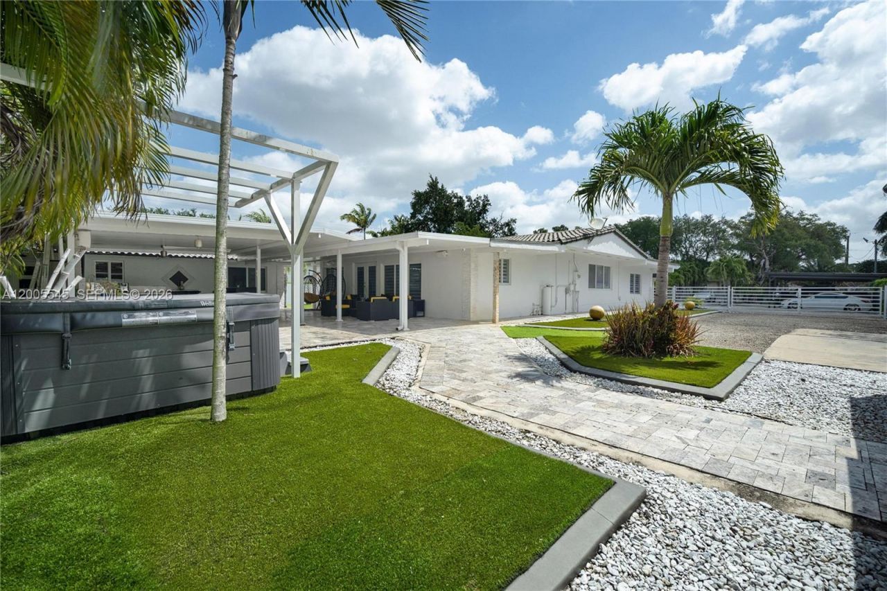 150 NW 130th Ave , Miami, FL 33182 Photo