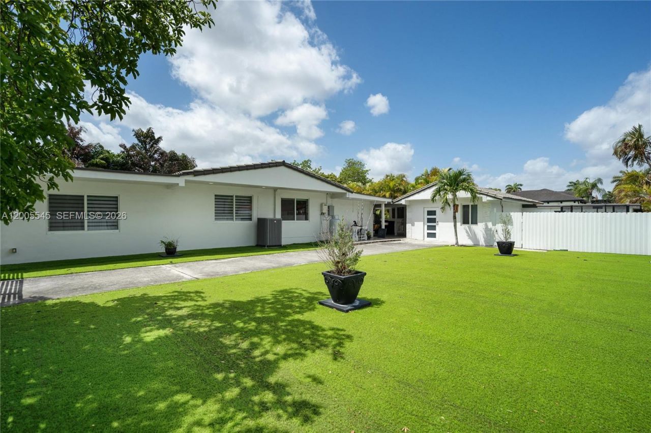 150 NW 130th Ave, Miami, FL 33182 Photo