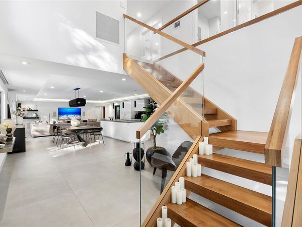 500 NE 14th Avenue, Fort Lauderdale, FL 33301