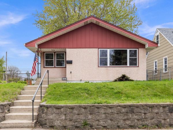 1246 Hewitt Avenue, Saint Paul, MN 55104