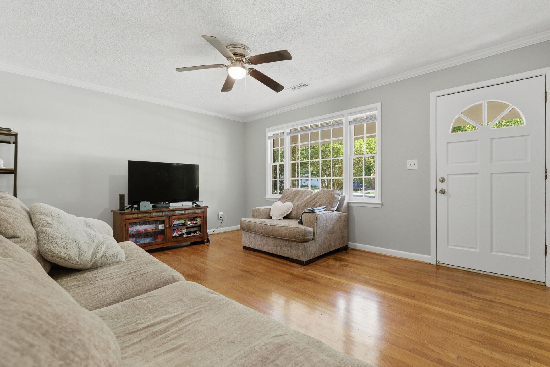 411 Forest Circle Photo 12