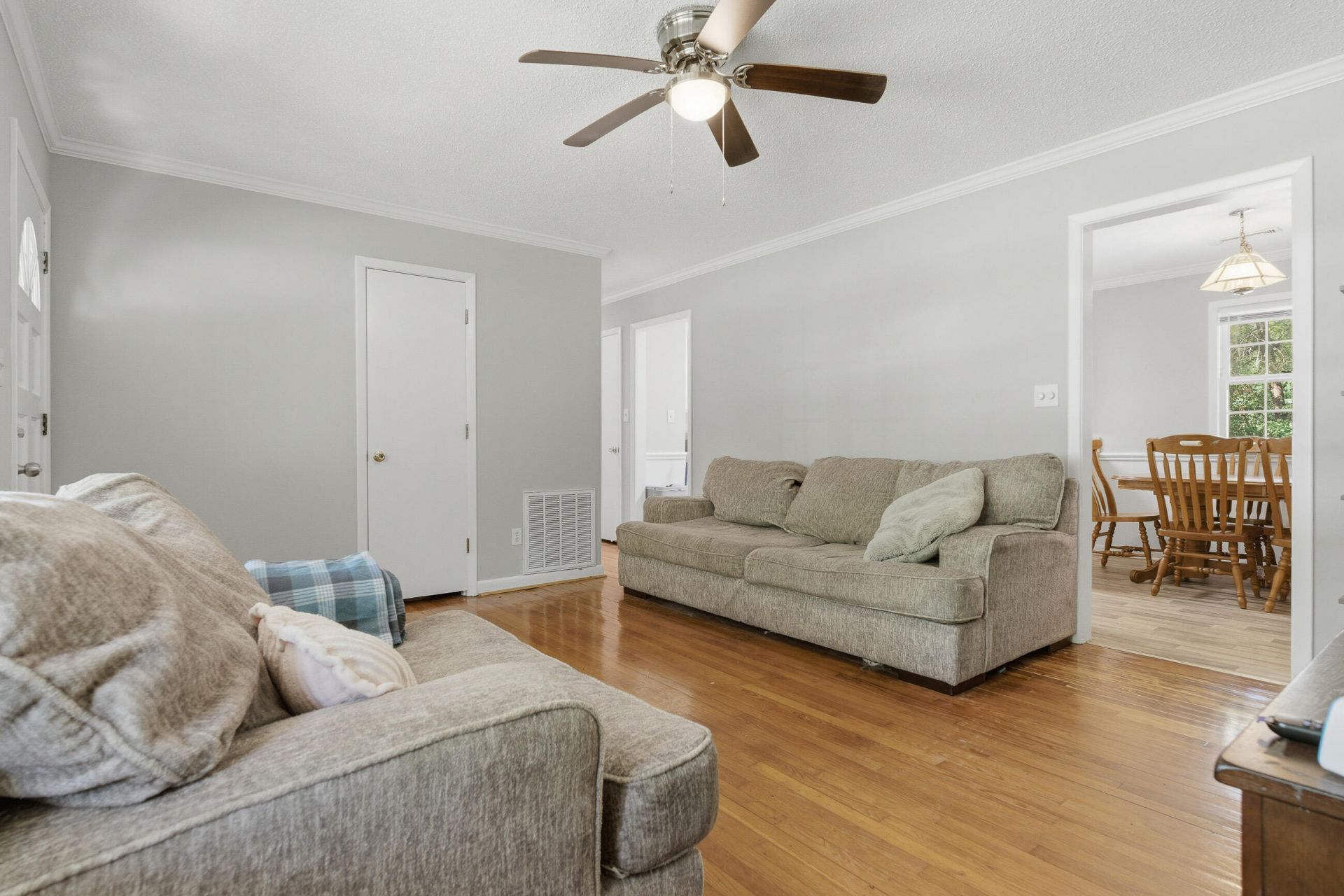 411 Forest Circle Photo 15