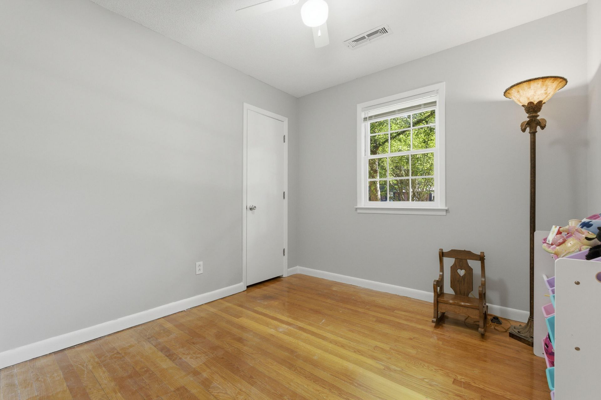 411 Forest Circle Photo 24