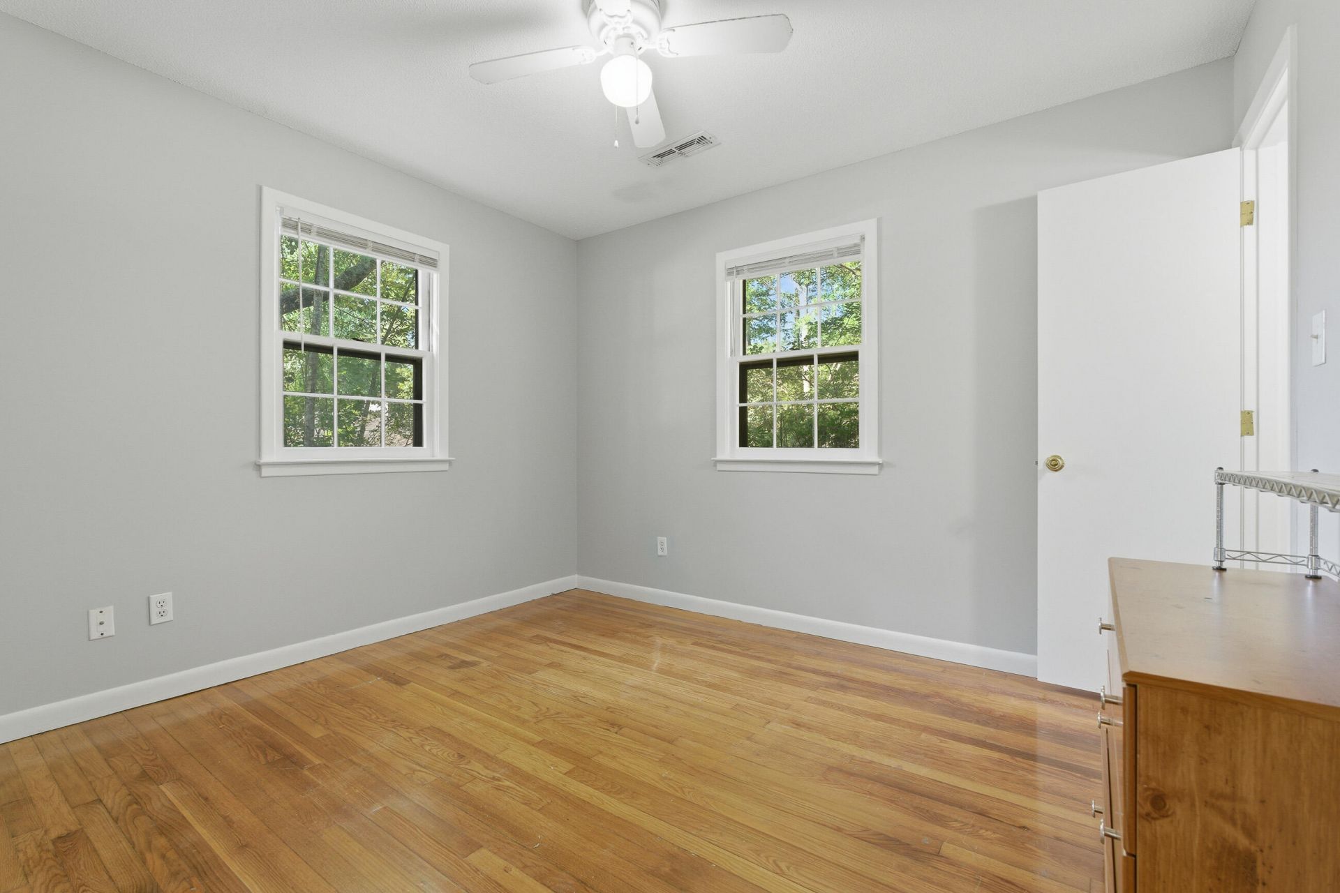 411 Forest Circle Photo 28