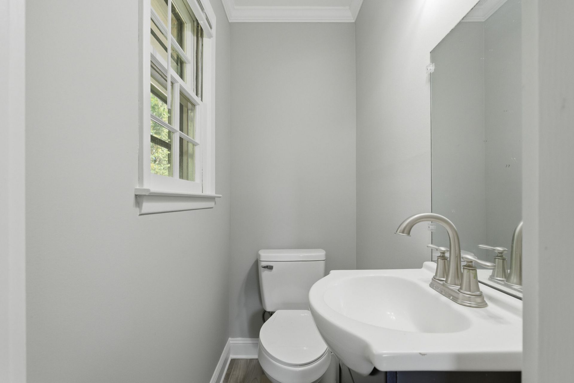 411 Forest Circle Photo 31