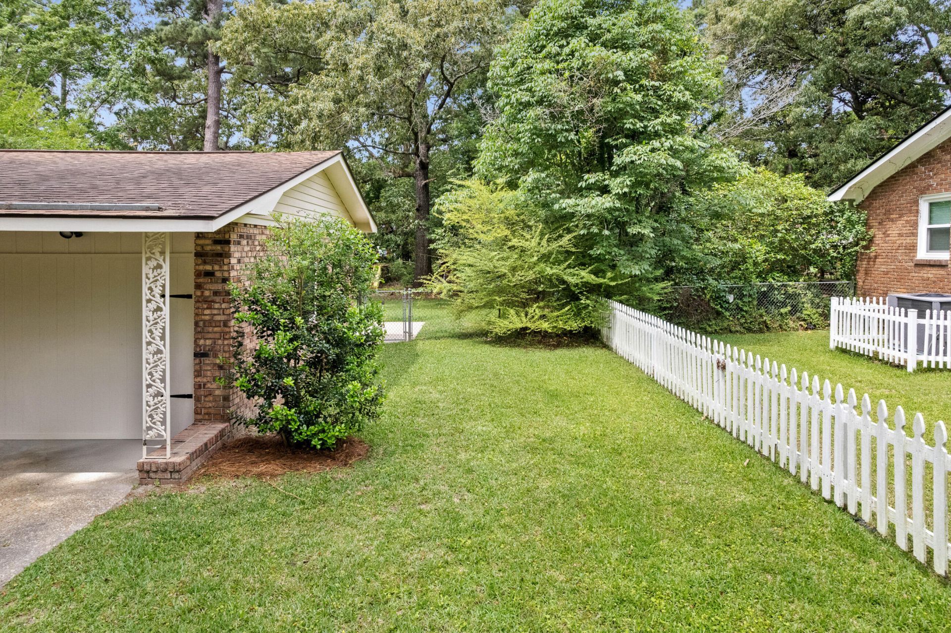 411 Forest Circle Photo 5