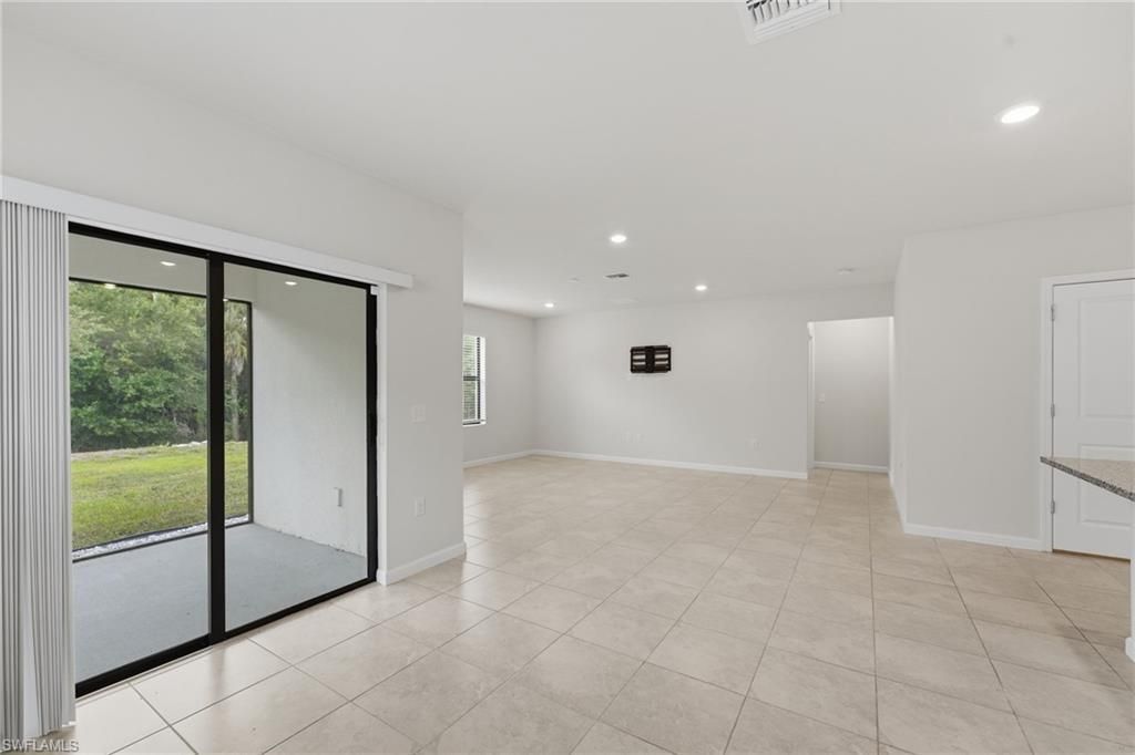 16048 Beachberry Dr, North Fort Myers, FL 33917 Photo