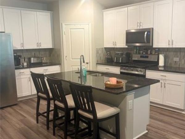 216 Luna Lane, Lake Dallas, TX 75065