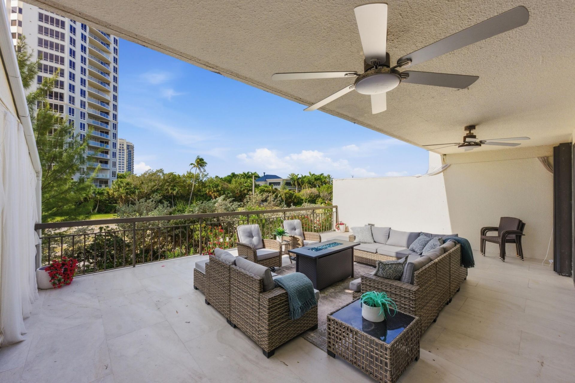 3972 N Ocean Drive, Unit 5, Singer Island, FL 33404 Photo