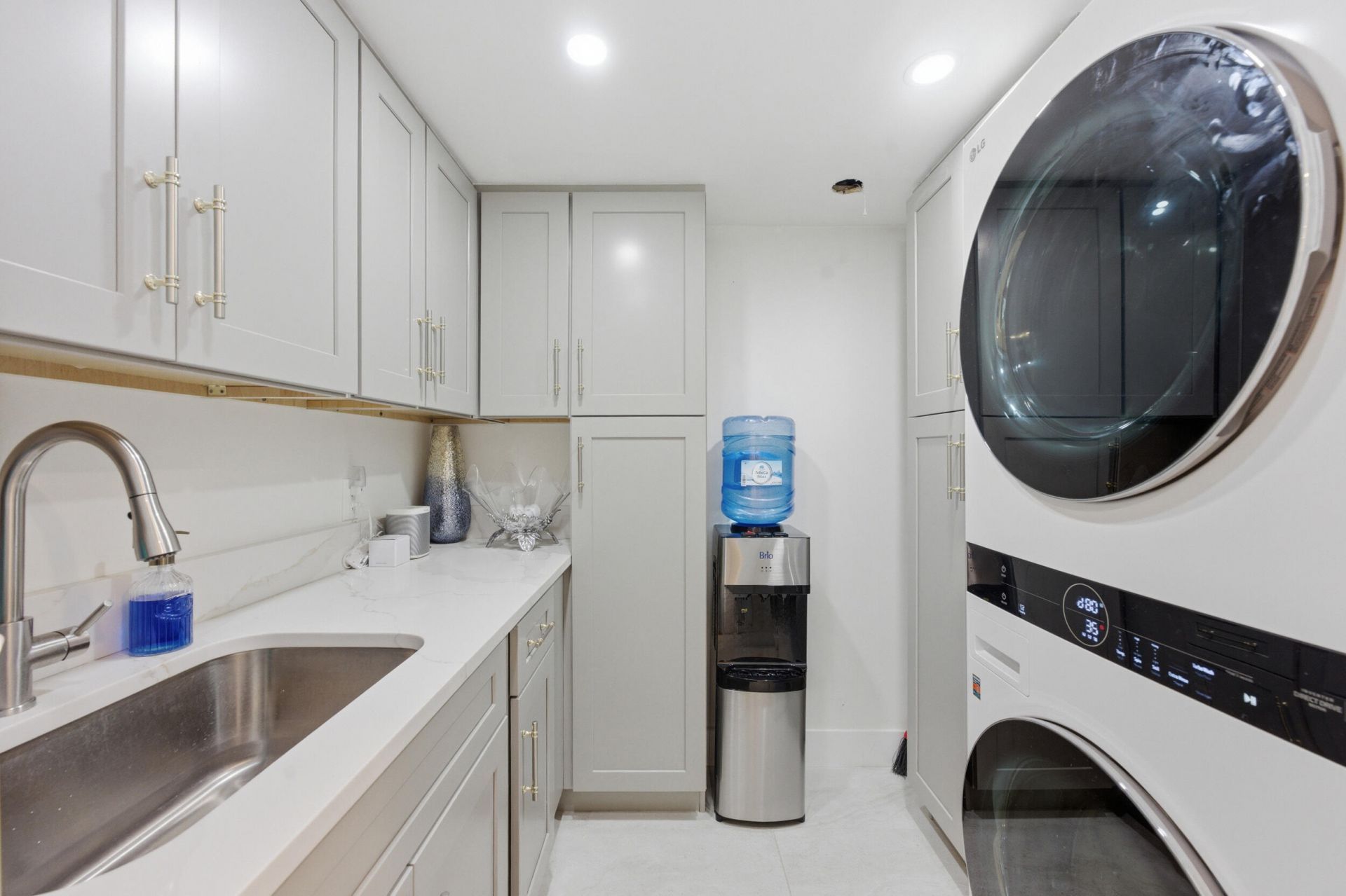 3972 N Ocean Drive, Unit 5, Singer Island, FL 33404 Photo