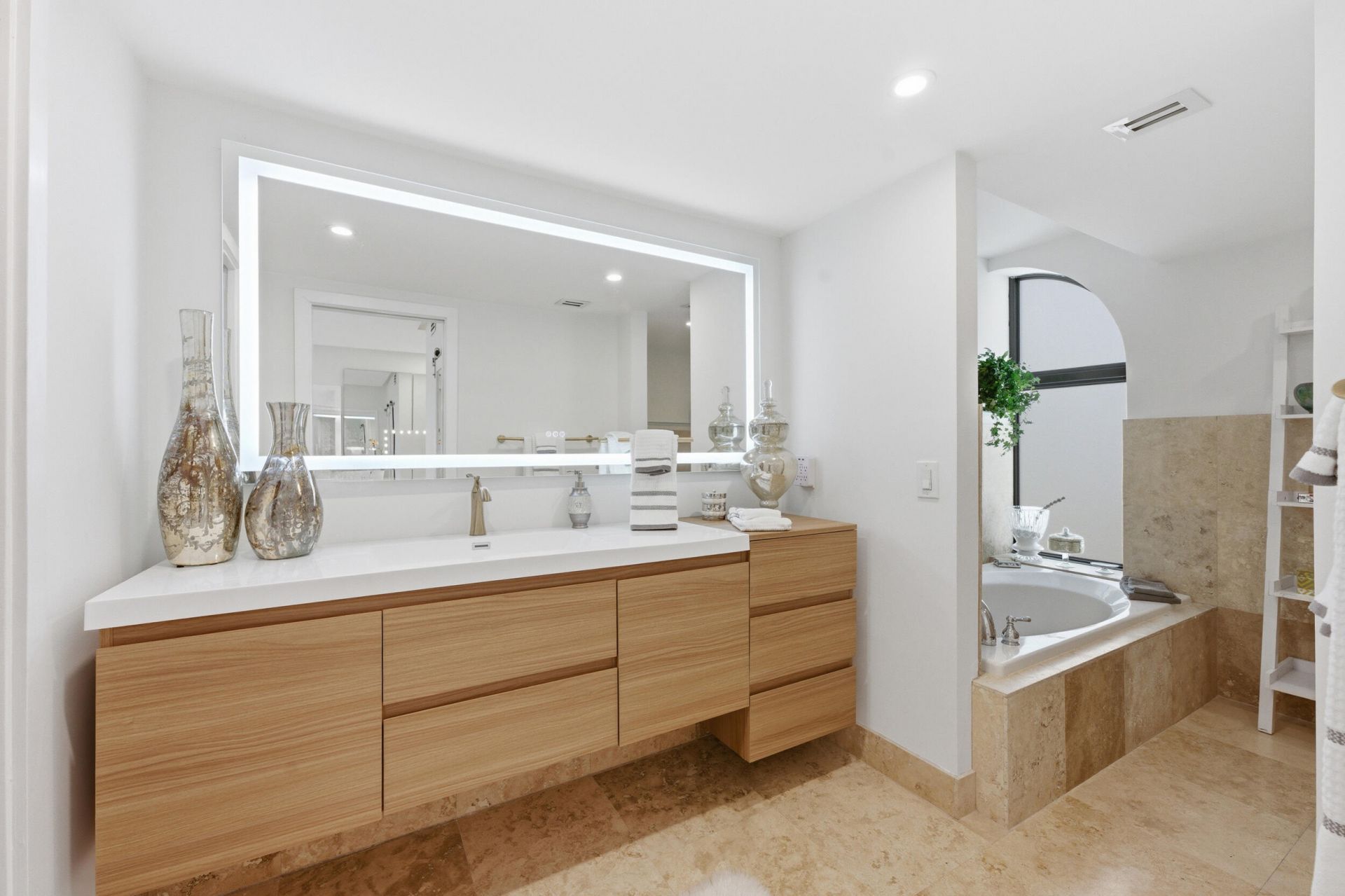 3972 N Ocean Drive, Unit 5, Singer Island, FL 33404 Photo