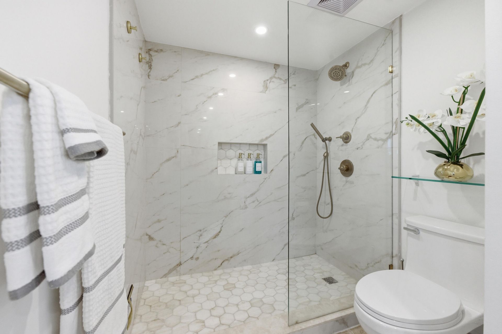 3972 N Ocean Drive, Unit 5, Singer Island, FL 33404 Photo