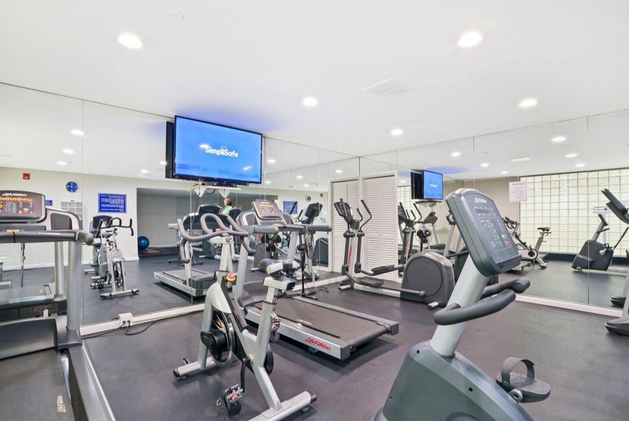 3972 N Ocean Drive, Unit 5, Singer Island, FL 33404 Photo