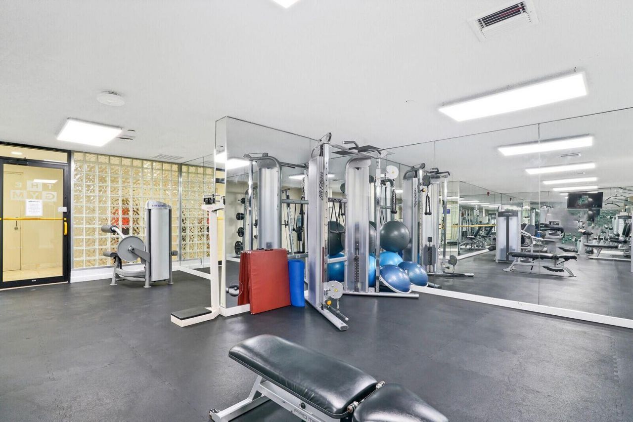 3972 N Ocean Drive, Unit 5, Singer Island, FL 33404 Photo