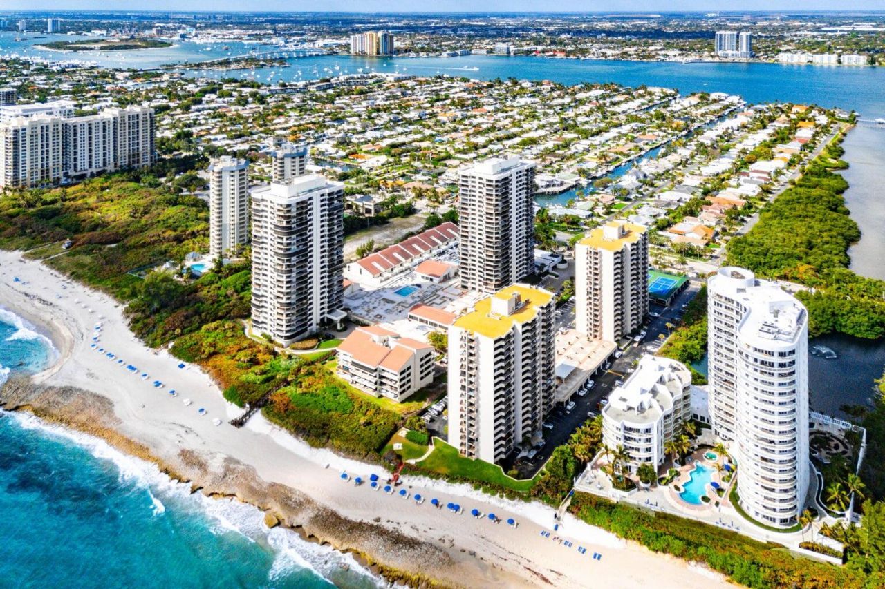 3972 N Ocean Drive, Unit 5, Singer Island, FL 33404 Photo