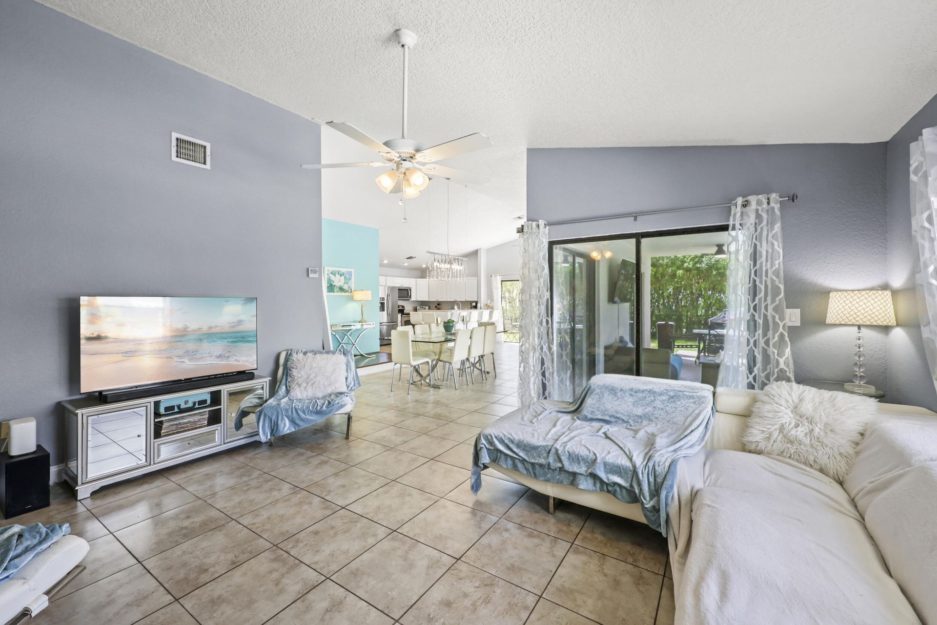 21059 Rustlewood Avenue, Boca Raton, FL 33428 Photo