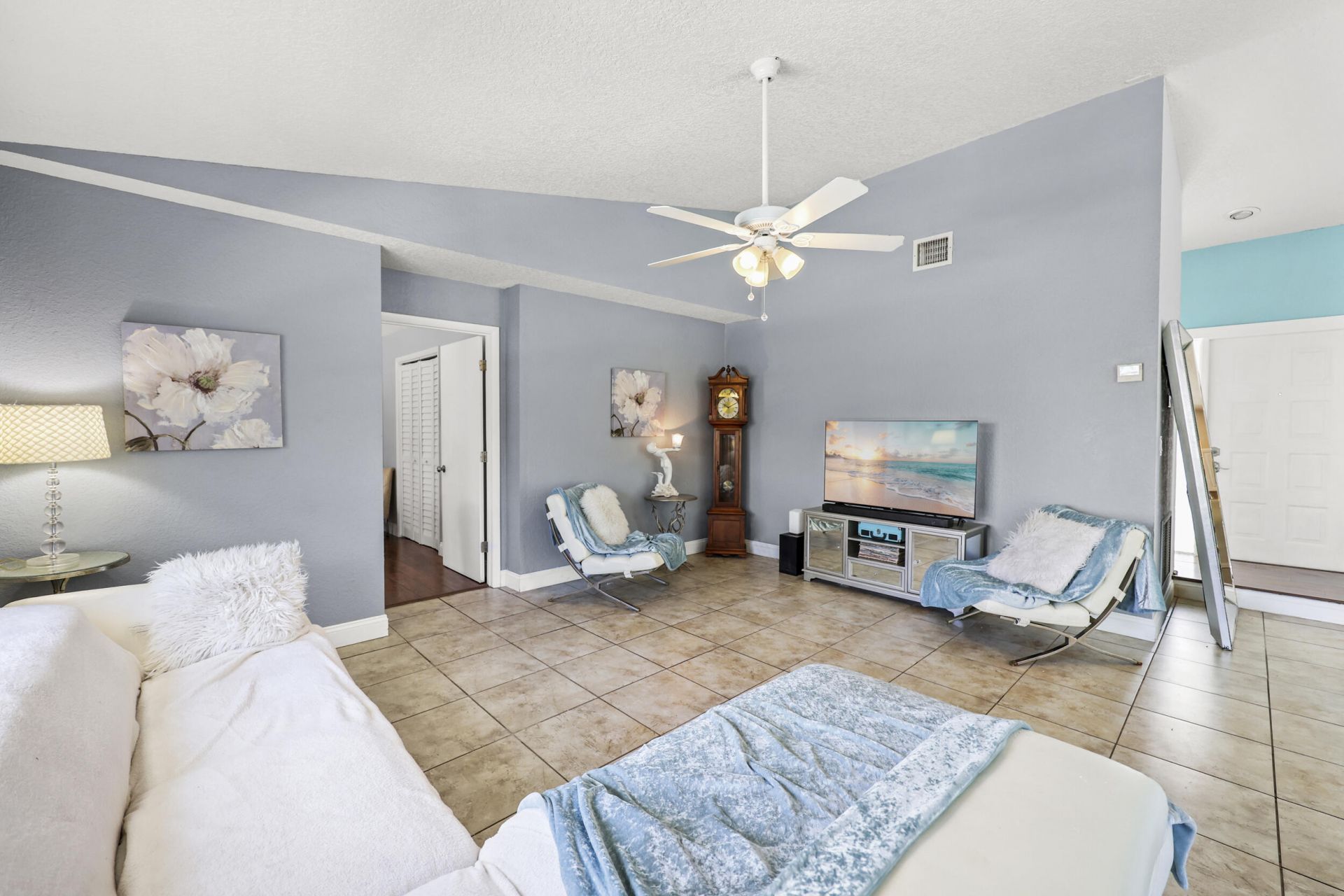 21059 Rustlewood Avenue, Boca Raton, FL 33428 Photo