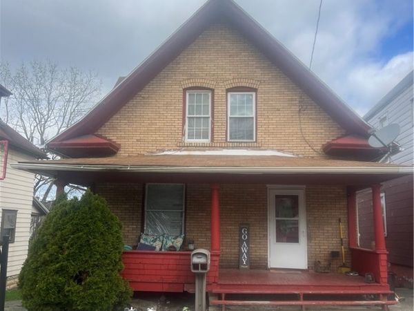 827 Morton St, New Castle, PA 16101